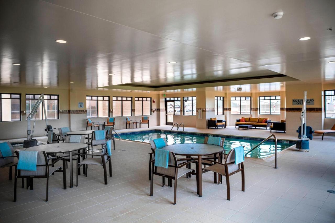 Courtyard By Marriott Norfolk Downtown Hotel Kültér fotó