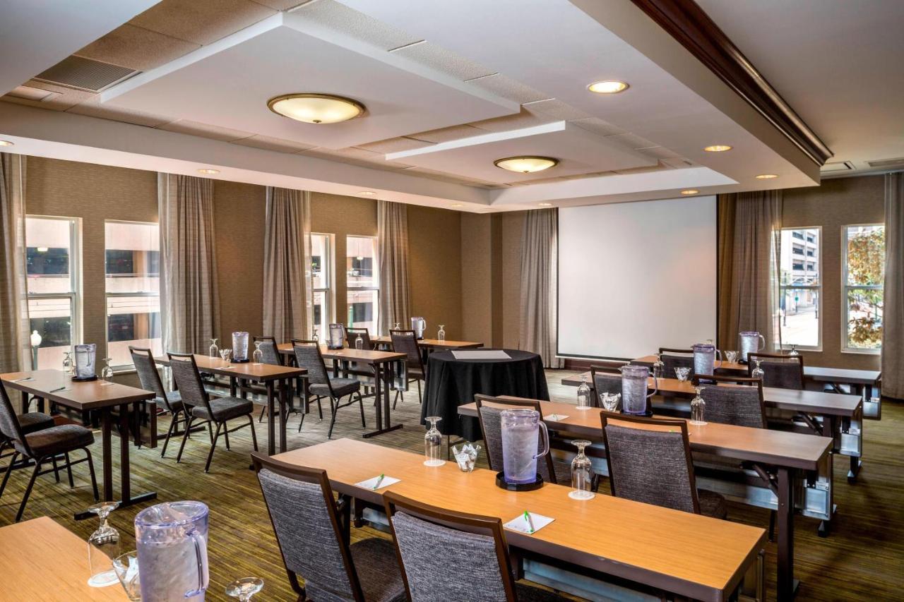 Courtyard By Marriott Norfolk Downtown Hotel Kültér fotó