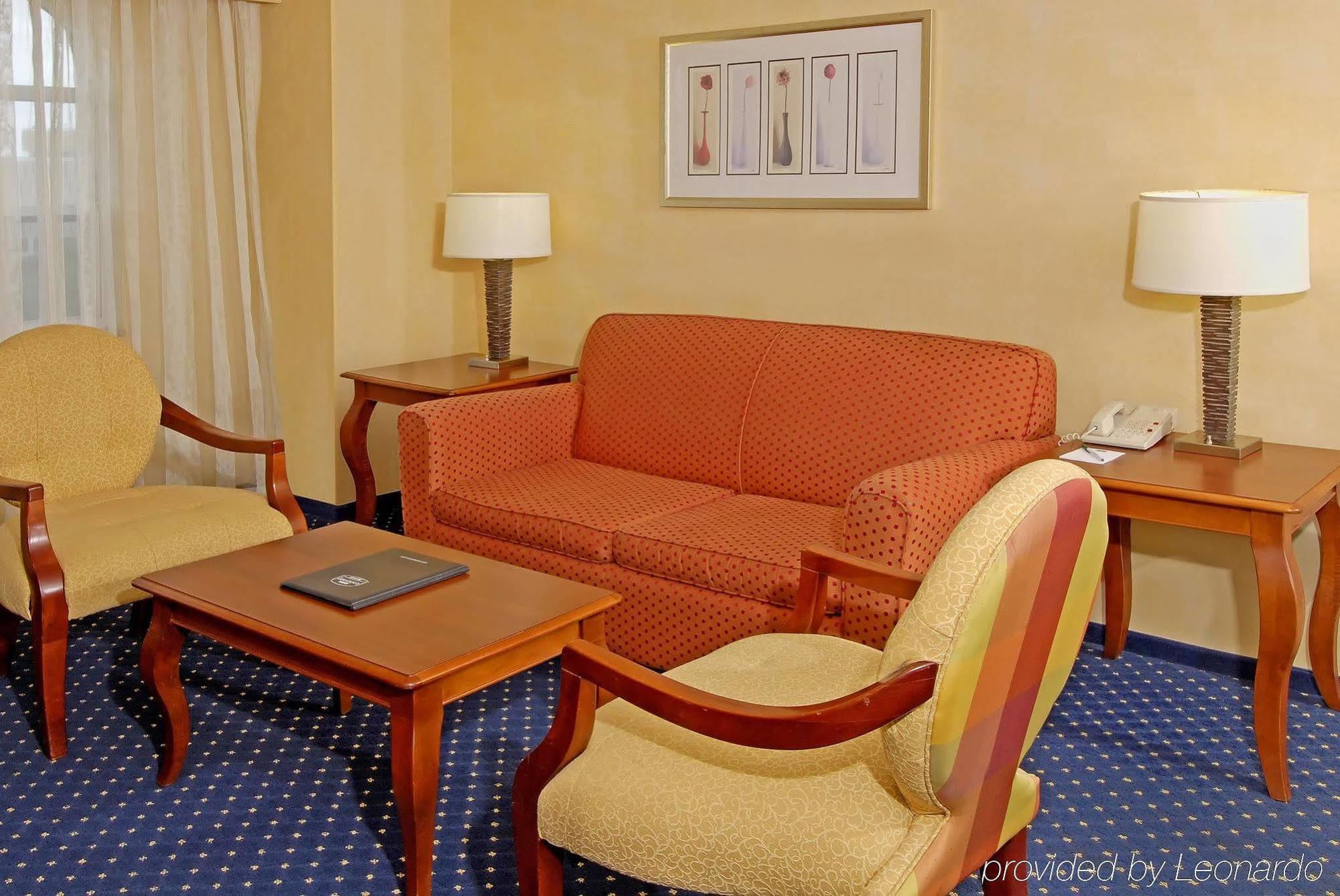 Courtyard By Marriott Norfolk Downtown Hotel Kültér fotó