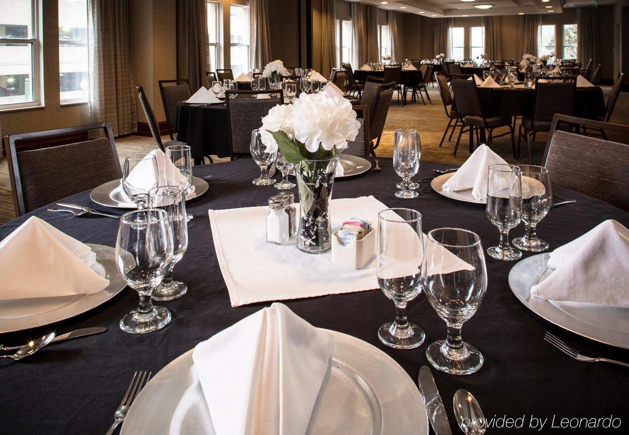 Courtyard By Marriott Norfolk Downtown Hotel Kültér fotó