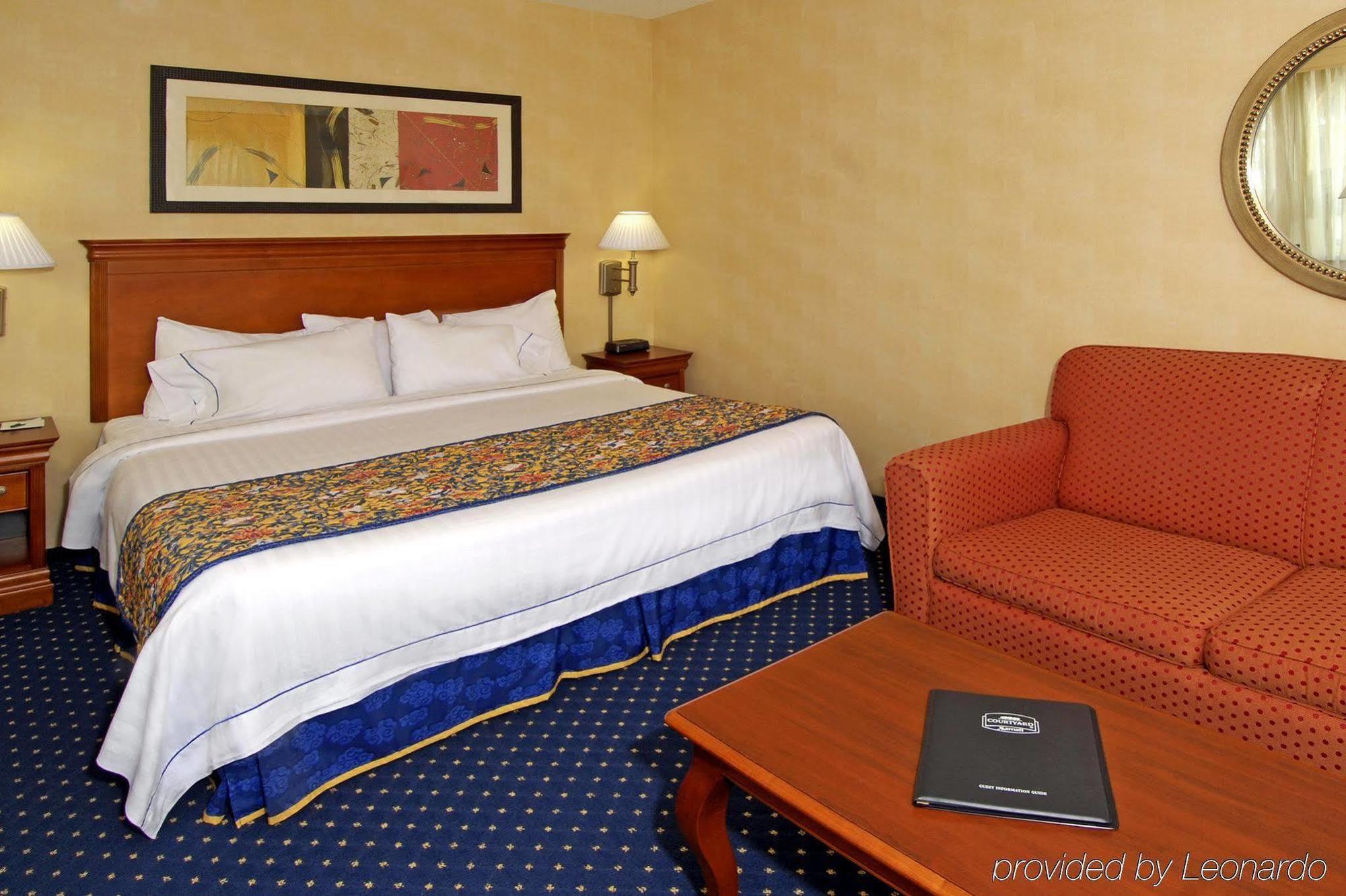 Courtyard By Marriott Norfolk Downtown Hotel Kültér fotó